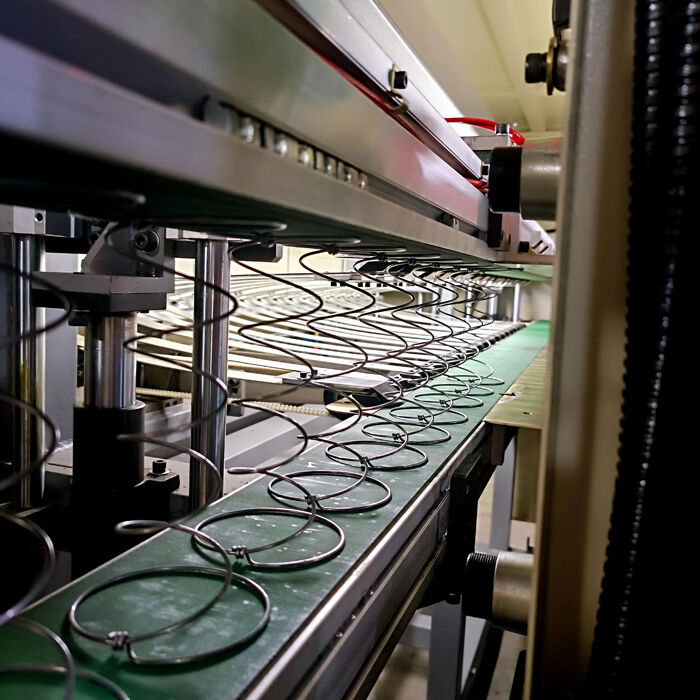 1.3-1.6mm قطر السلك خط فراش مع ربيع بونيل و 4-7 يدور التواءات