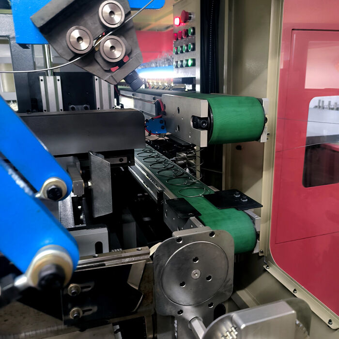 سعة 60-90 ورقة 8 ساعات خط إنتاج المراتب الطاقة الإجمالية حوالي 35 كيلوواط معدات تصنيع المراتب عالية الإنتاج